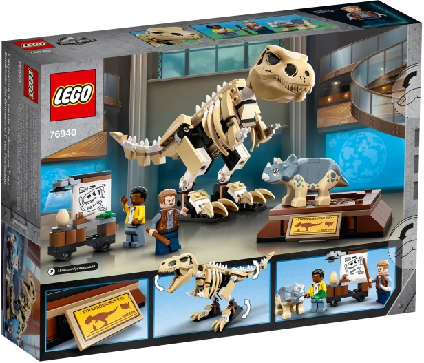 lego-76940-2.jpg