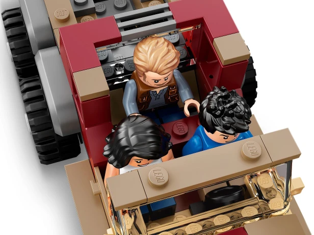 lego-76941-7.jpg