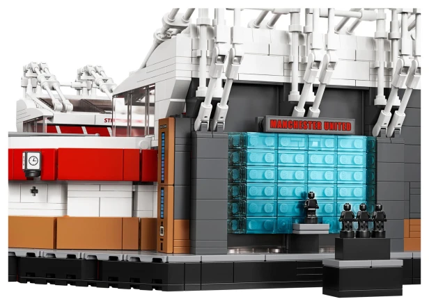lego-10272-12.jpg