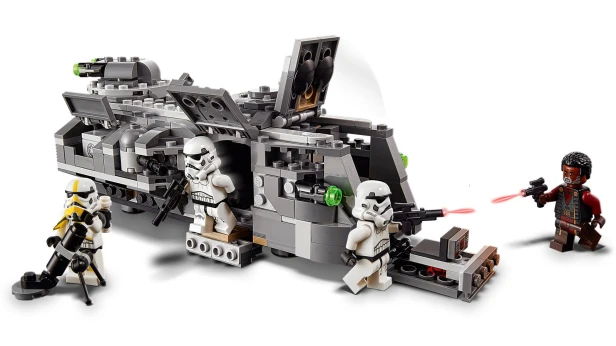 lego-75311-5.jpg
