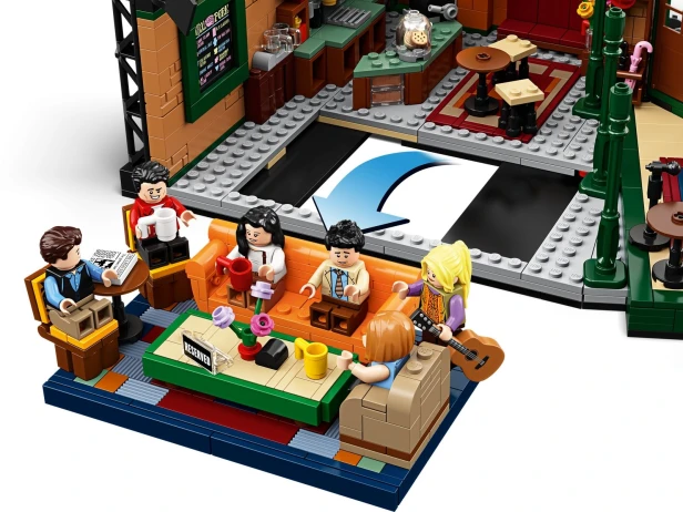 lego-21319-6.jpg